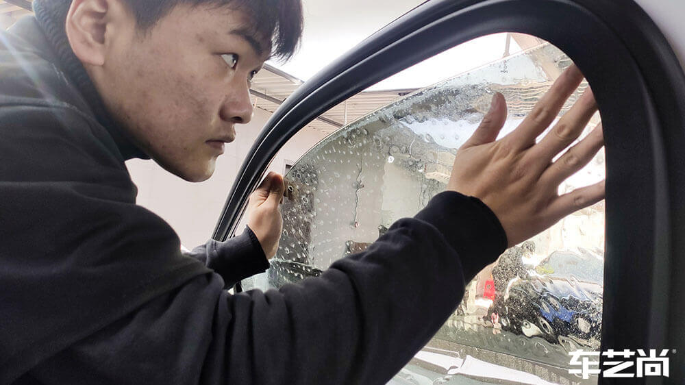 比亚迪唐白色施工威固隔热膜VK70+KS15（图6）